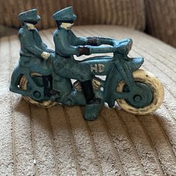 1997-Cast Iron  Police Harley Davidson Collectible Diecast motorcyle 