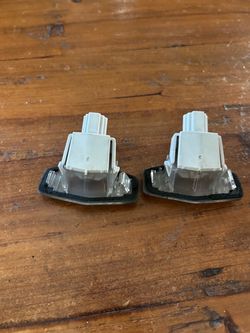 08 Honda Accord Automotive License Plate Light Assembly Pair