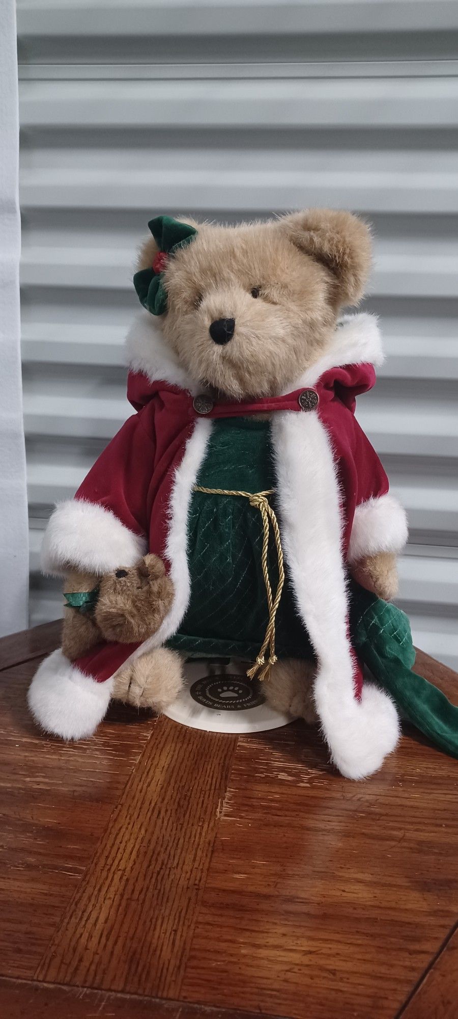 BOYD'S BEARS CHRISTMAS BEAR height 15" $10.