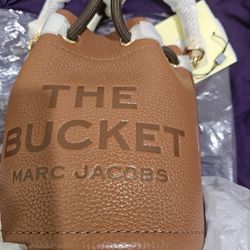 Marc Jacobs Leather Bucket Bag