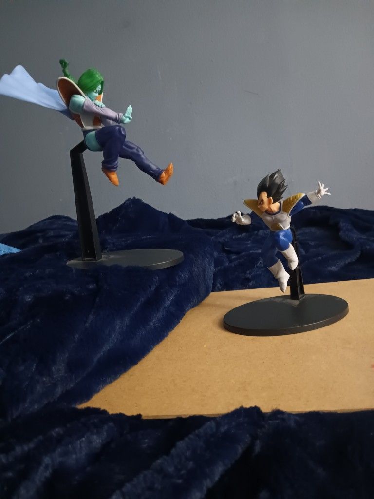 2 Dragonball Z Statues For The Price Of 1