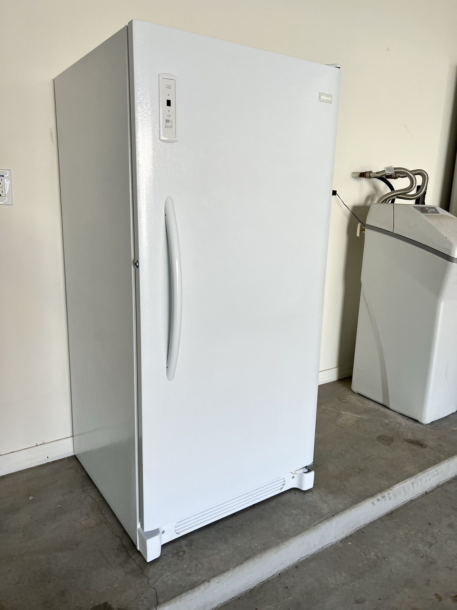 Frigidaire Deep Freezer