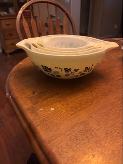 Pyrex Gooseberry Cinderella Bowl Set
