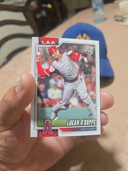 2026 Topps Series 2 Logan O'Hoppe Canvas Parallel numbered  04/50