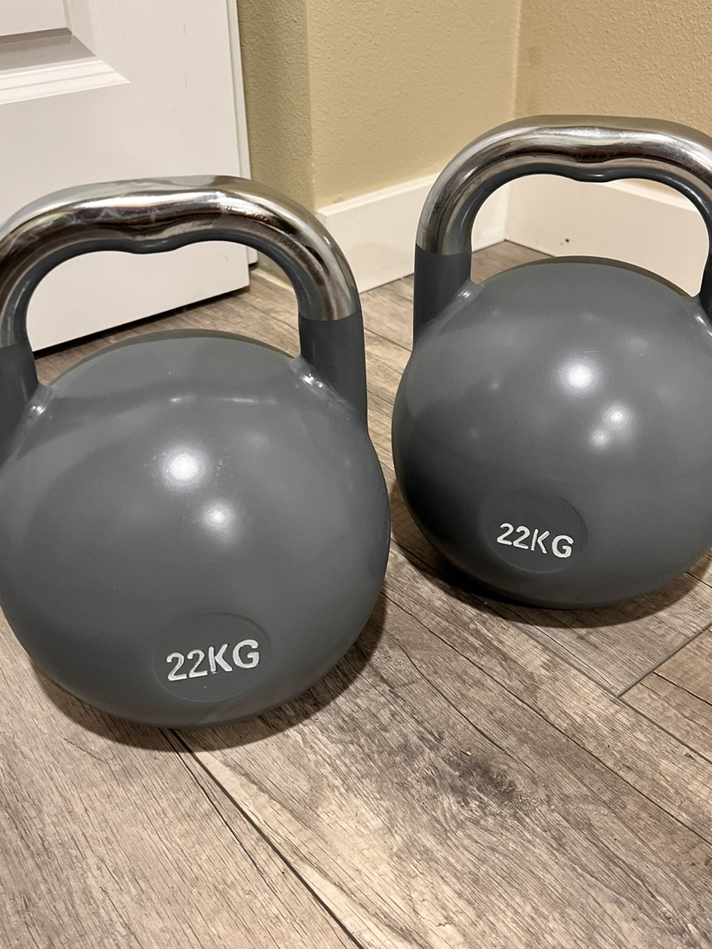 Kettlebells 22KG / 48 Pounds for Sale in Kent, WA OfferUp