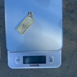 Gold 10k Pendent 