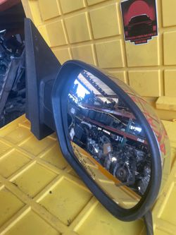 2011 Chevy Avalanche Passenger/Right Side Door Mirror