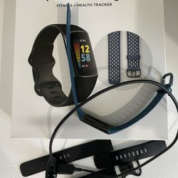 Fitbit Charge 5 Advance Health Fitness Tracker Watch Bundle