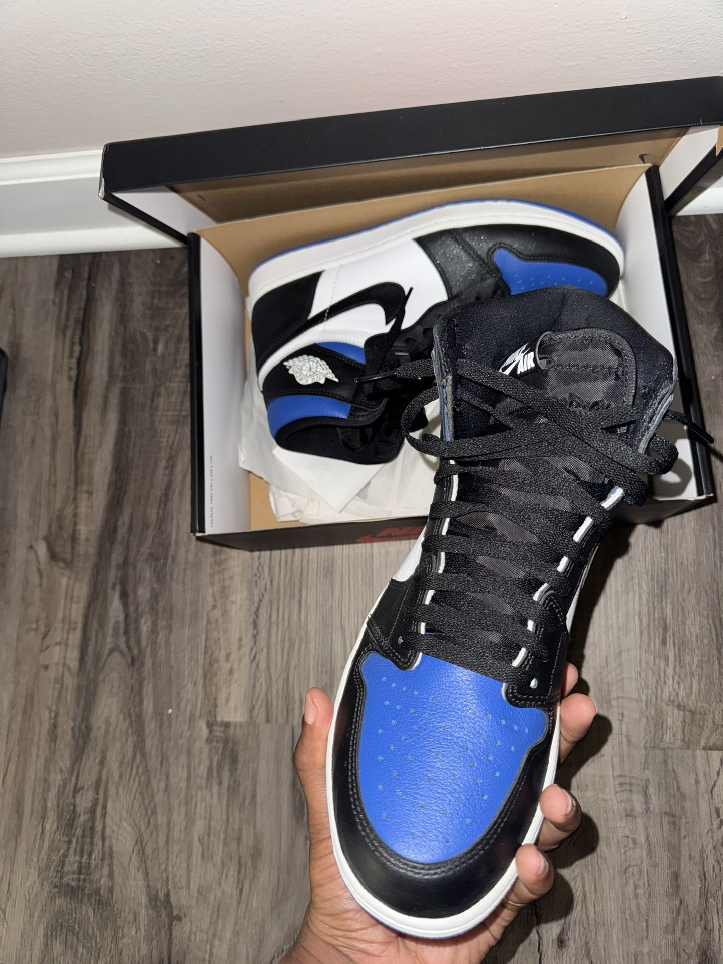Air Jordan 1 Retro High OG “Royal Toe”
