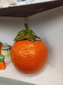 Vintage 1960s California pottery cookie jar