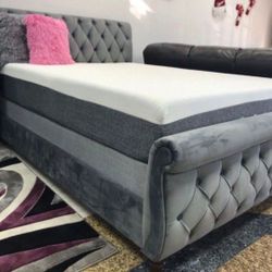 *Fall Sale Event*---Gray Velvet Fabric Sophisticated King Beds---Delivery Available 💪