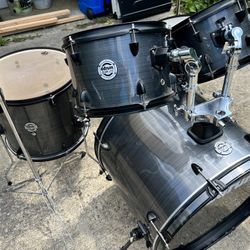 Ddrum D2 Drum Set Like New