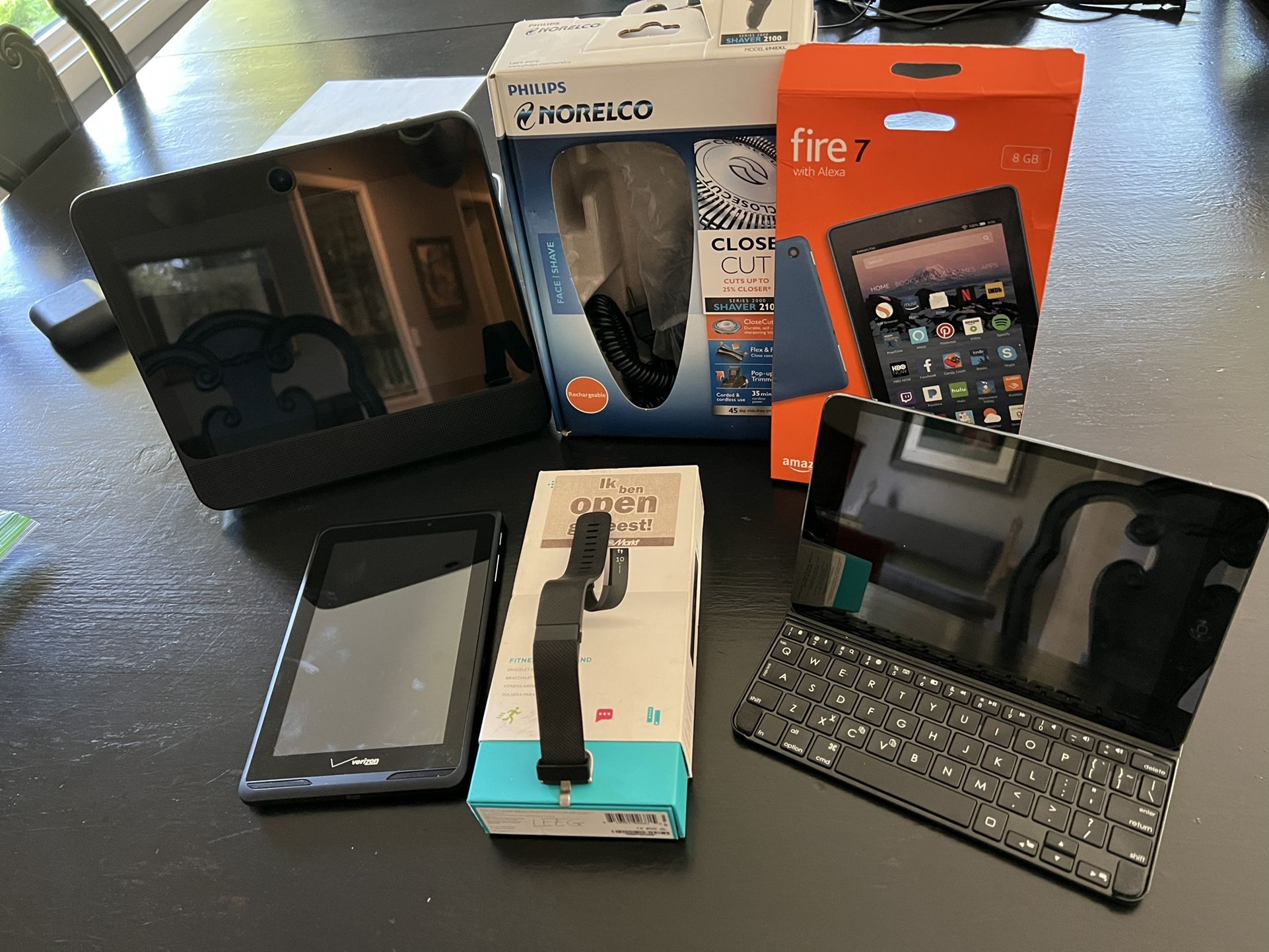 Electronics Lot of 6! (iPad, Portal, Fire, FitBit etc)