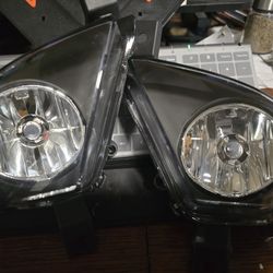 Sixbuys Pair Of Foglight Front Driving Fog Lamp Daytime Running Lights Compatable With BMW E90 And E91 And 328i And 335 I # 323