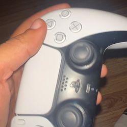 PS5 Controller + PS5 Media Remote 
