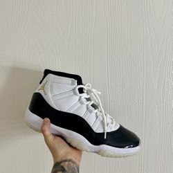 Jordan 11 Gratitude (Size 11)