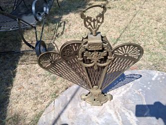 VINTAGE PEACOCK BRASS FIRE PLACE SCREEN 400 CASH ALL BRASS