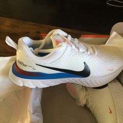 New Men’s Nike React Infinity Run FK size 13