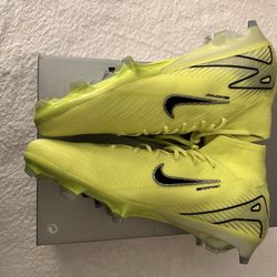 NIKE ZM SUPERFLY 10 ELITE FG SIZE 11.5