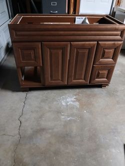 Bathroom vanity