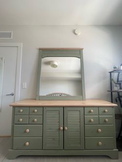 Queen Bedroom set