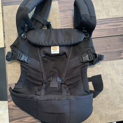 Ergobaby Carrier Black