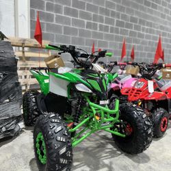 Sports. 125cc ATV + FREE Helmet