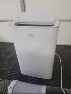 Black & Decker 12,000 BTU 'Smart' Portable AC w / Inverter Compressor