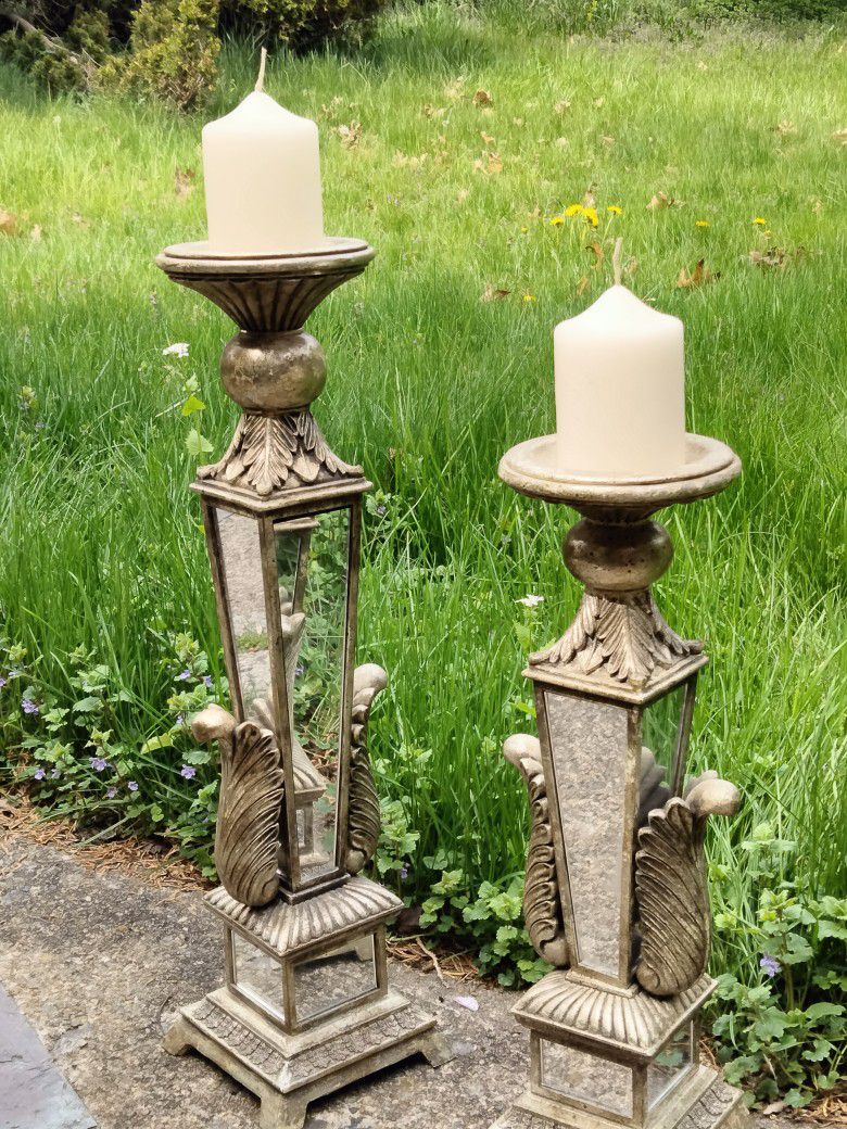 Set Of Gorgeous Candle Holders