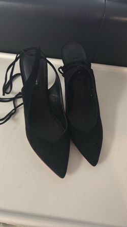 Black heels size 8 1/2