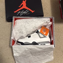 Air Jordan 4 Cement size 8.5