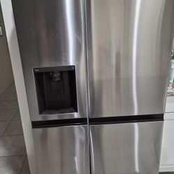 Side By Side Smart Refrigerator 