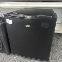 sunbeam mini fridge 
