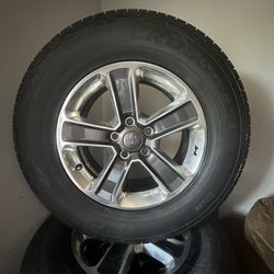 Jeep Wheels And Tires 255/70R18