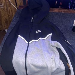 Nike Tech Fleece Full-Zip Hoodie XS