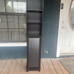 Storage cabinet/shelves