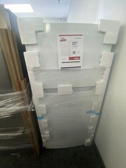 Frigidaire FFTR2045VW Refrigerator