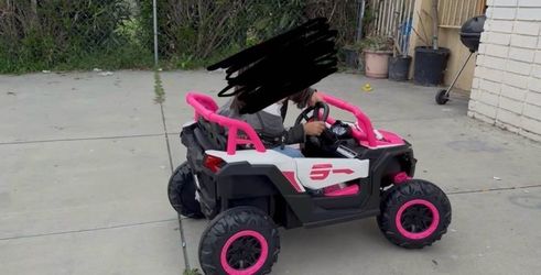 Kids ride on car