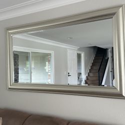 Large mirror 