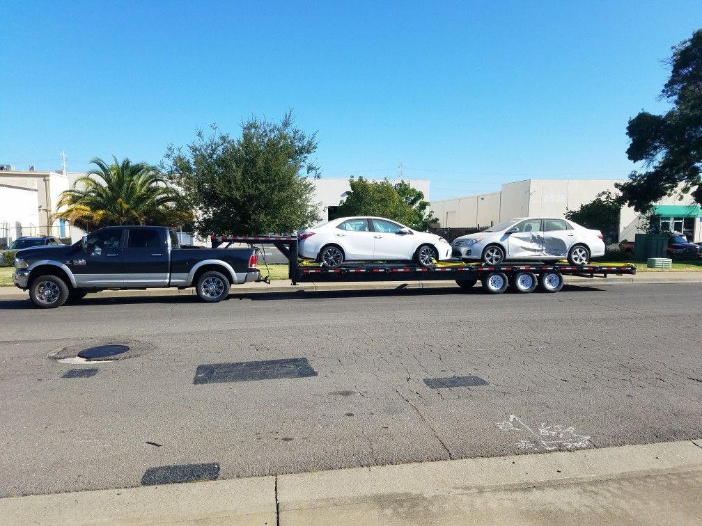 35' Gooseneck flatbed trailer $6,000 obo