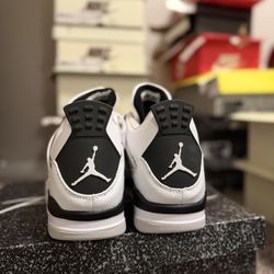 Size 9 Sick Ahh Pair Of Air Jordaannnsss Military Blackkkk 