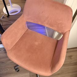 Pink velvet chair