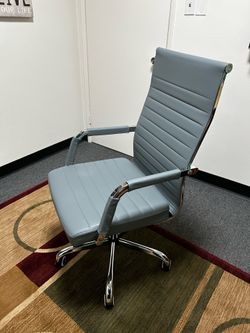 Mid-Century Modern Ribbed Office Chair - Gray & Chrome Executive Desk Chair