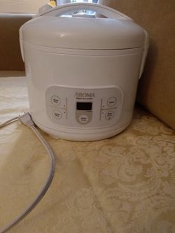 AROMA Digital Rice Cooker