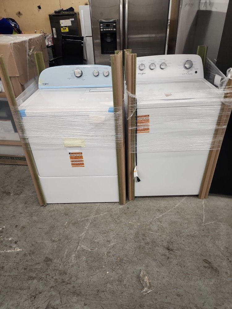 New Whirlpool Washer And Dryer Set