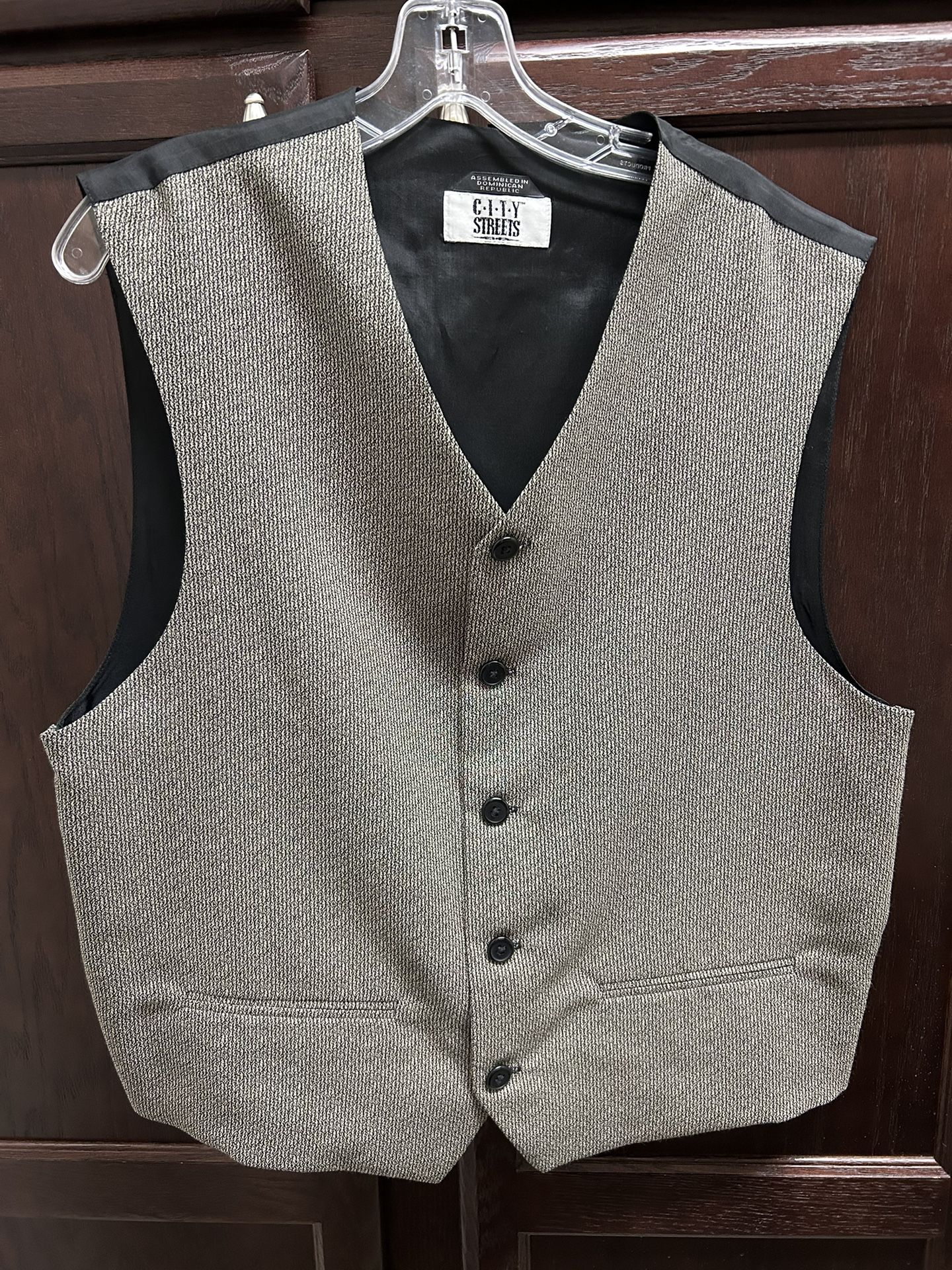 Men’s Black/Grey Vest, Size Medium