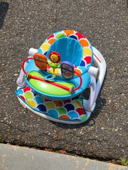 Fisher-Price Sit-Me-Up Floor Seat with Toy Bar