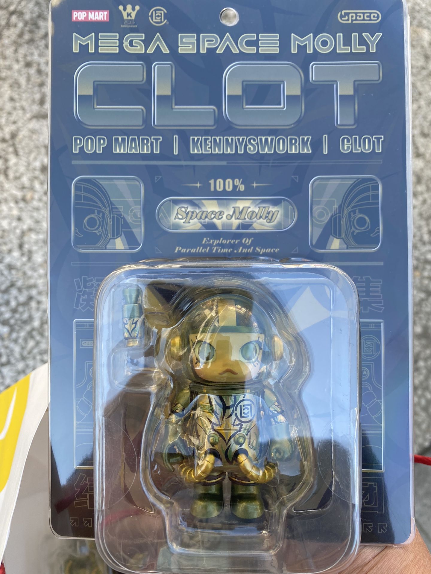 POP MART Mega Space Molly 100%
