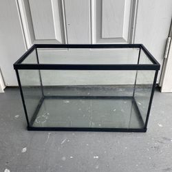 10 Gallons Fish Tank