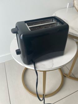 Black toaster